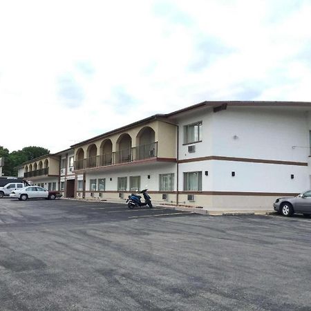 America'S Best Inn Urbana Champaign Buitenkant foto