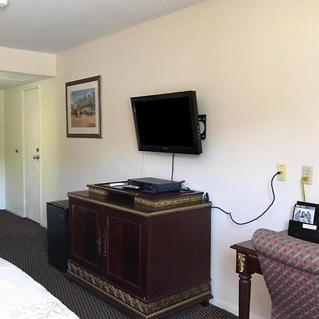 America'S Best Inn Urbana Champaign Buitenkant foto